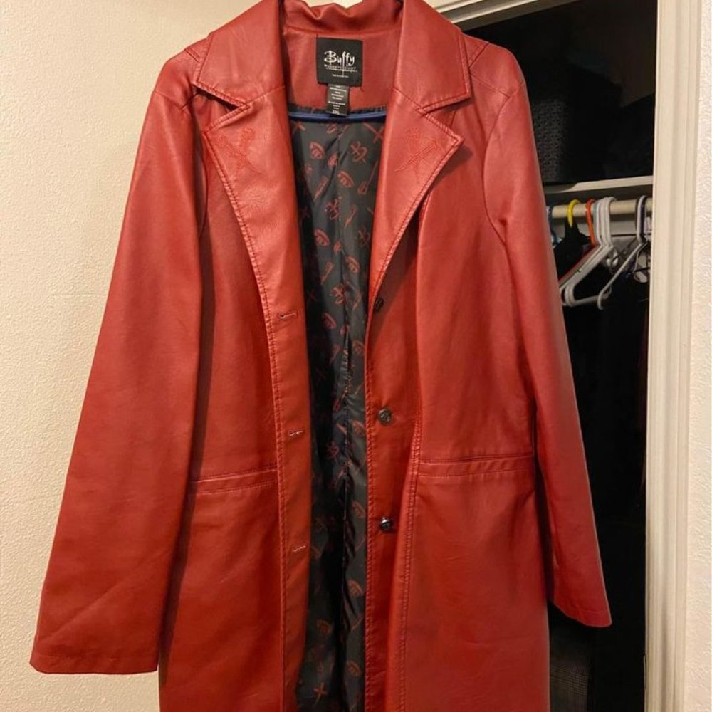 Hot Topic Buffy the Vampire Slayer Red Leather Jacket